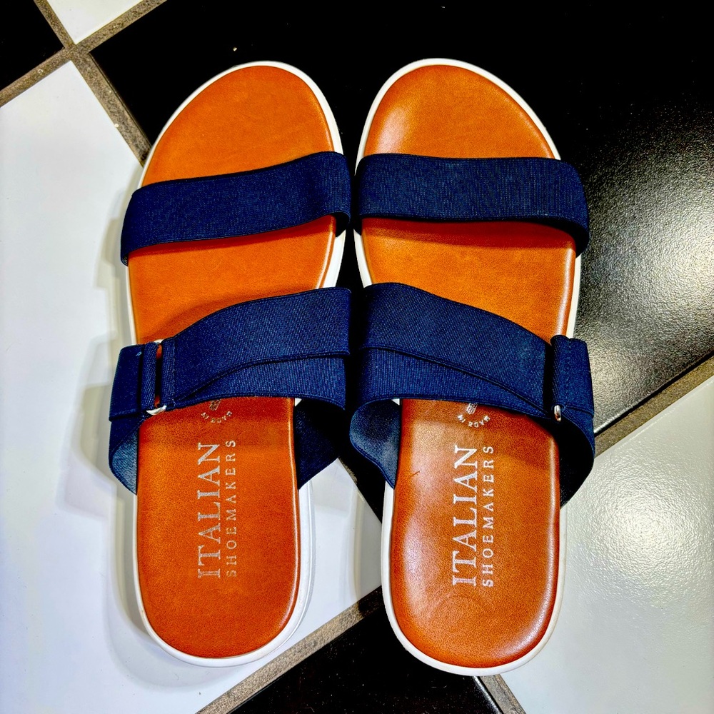 Italian Shoemakers Women's Navy Sandals Sz 9